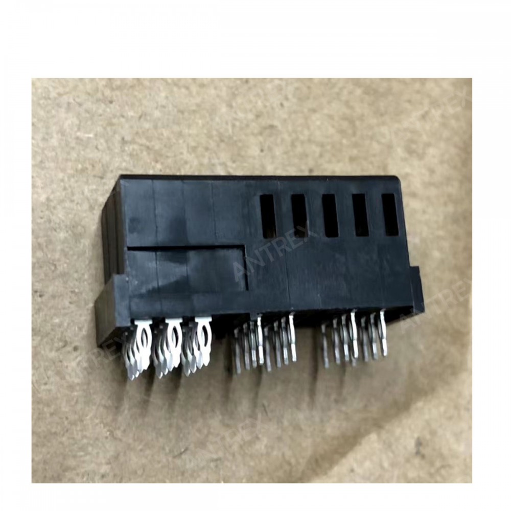 10106269-0504001LF 由 Amphenol ICC (FCI)